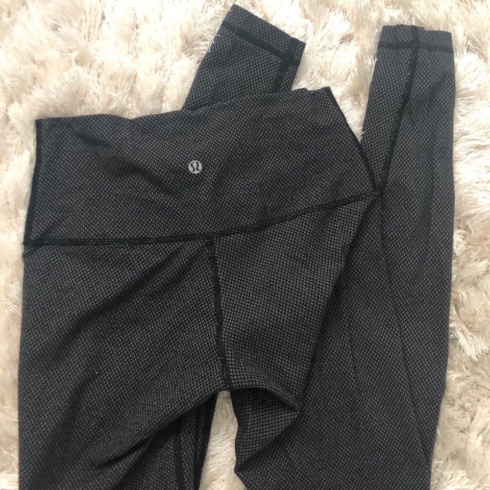 Lululemon Wunder Under leggings